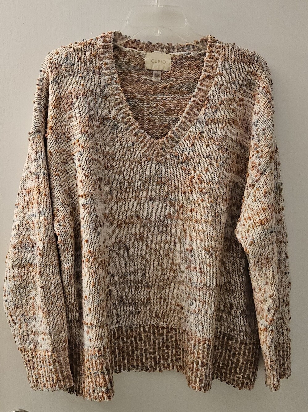 Cupio Speckled V-Neck Cozy Knit Sweater in Cream and Brown